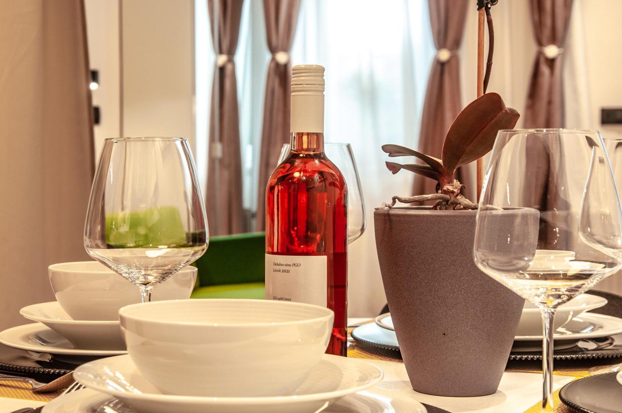 Six In The City Apartment, 류블랴나 외부 사진