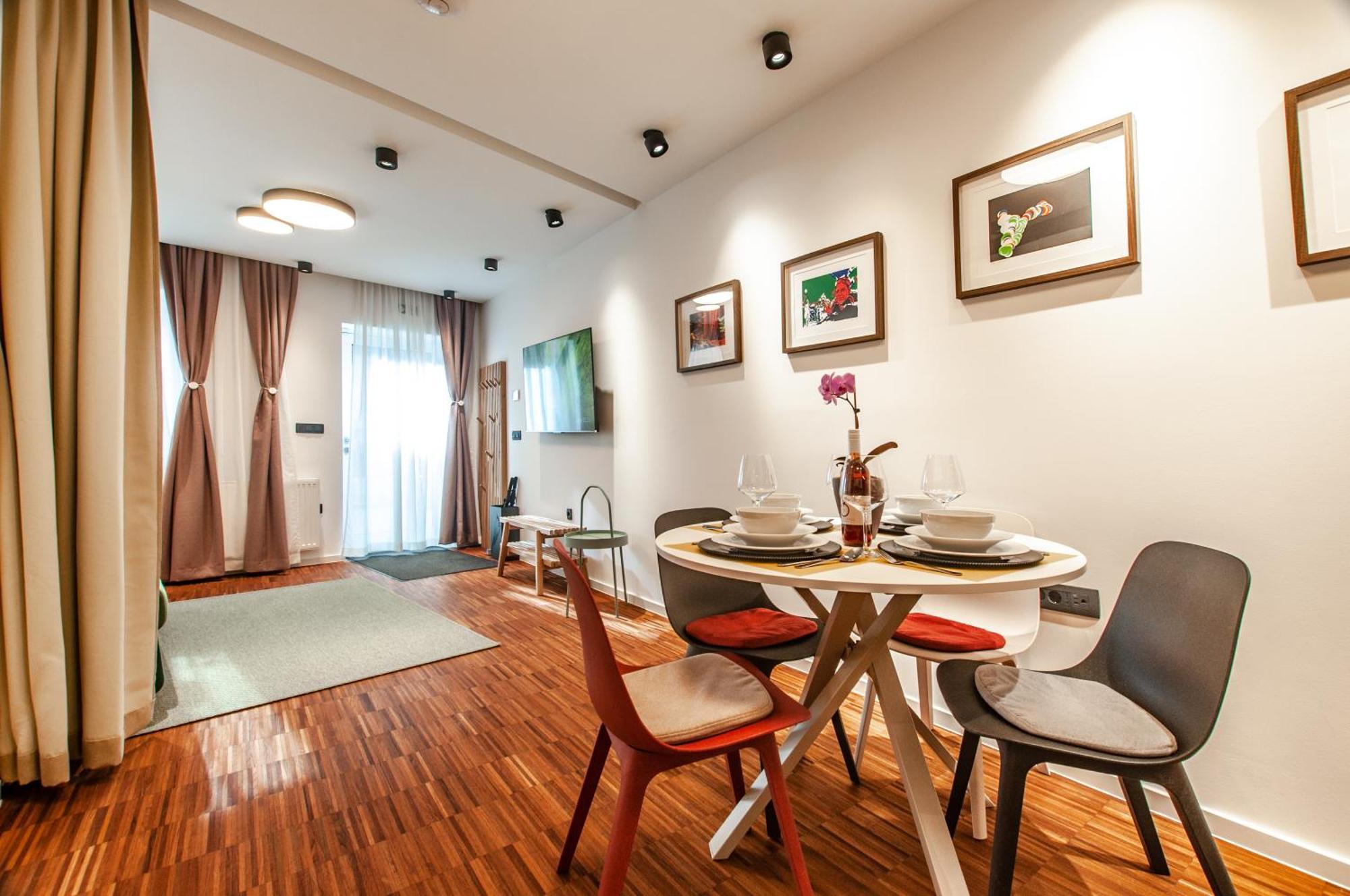 Six In The City Apartment, 류블랴나 외부 사진